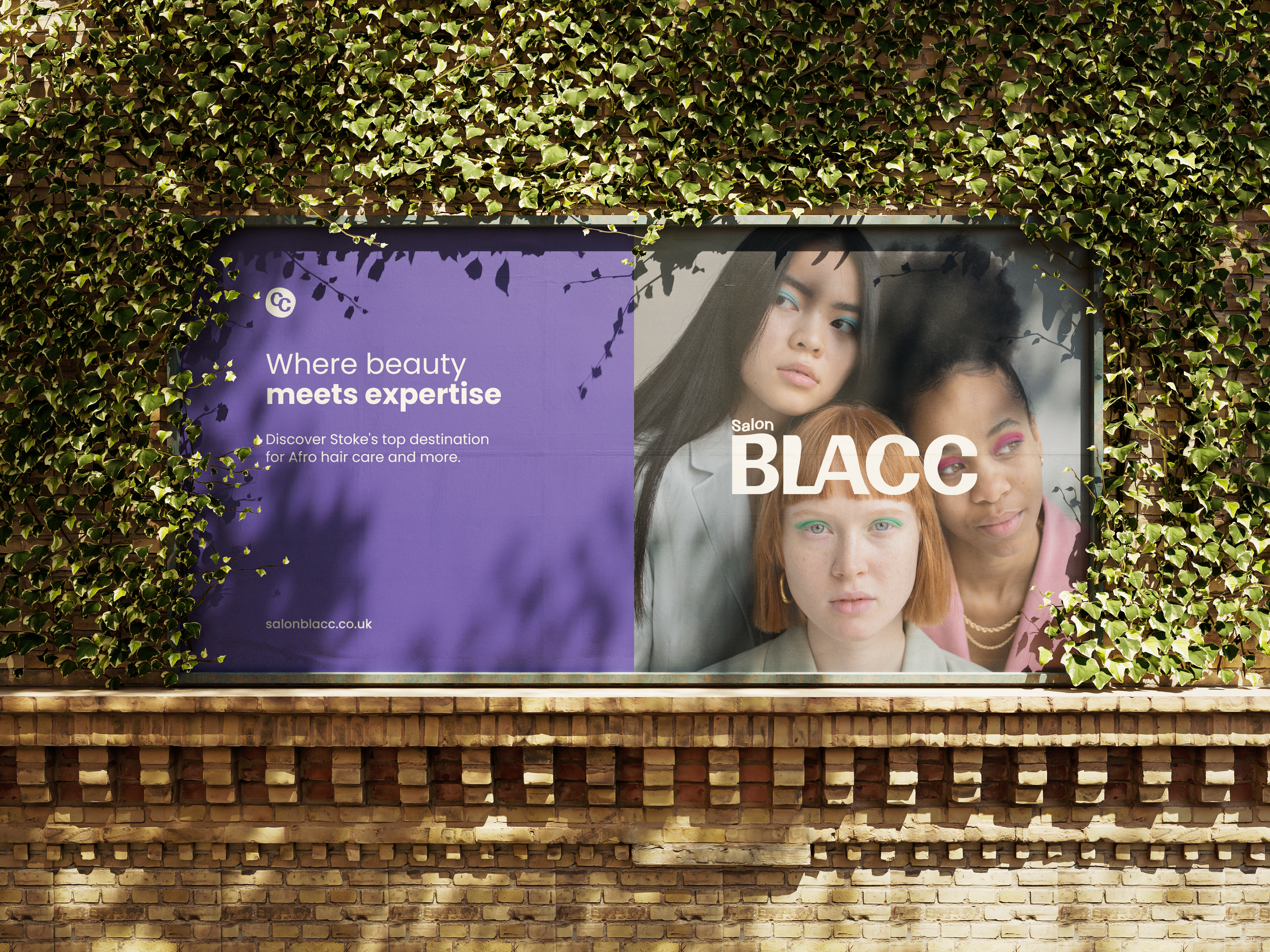Free_Billboard_Mockup_1